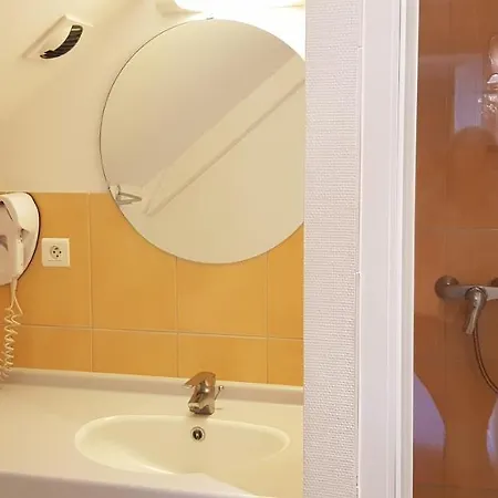 Otel Terminus Luz-Saint-Sauveur